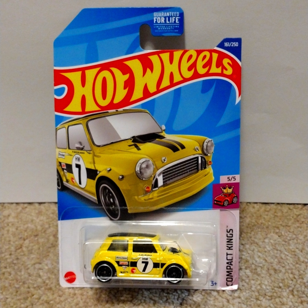 2022 Hot Wheels Morris Mini Treasure Hunt COMPACT KINGS 5/5
